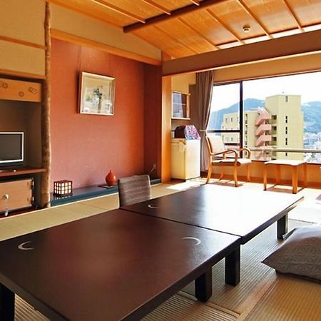Atami Juraku Hotel Εξωτερικό φωτογραφία