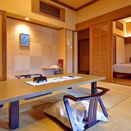 Atami Juraku Hotel Εξωτερικό φωτογραφία