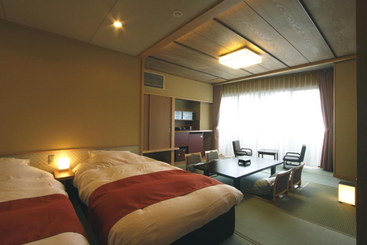 Atami Juraku Hotel Εξωτερικό φωτογραφία